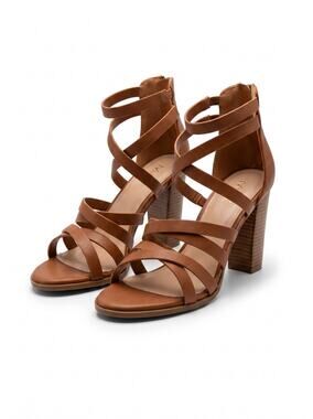 NWT MVE Women’s 7 Manner tan strappy gladiator open toe chunky heel sandal